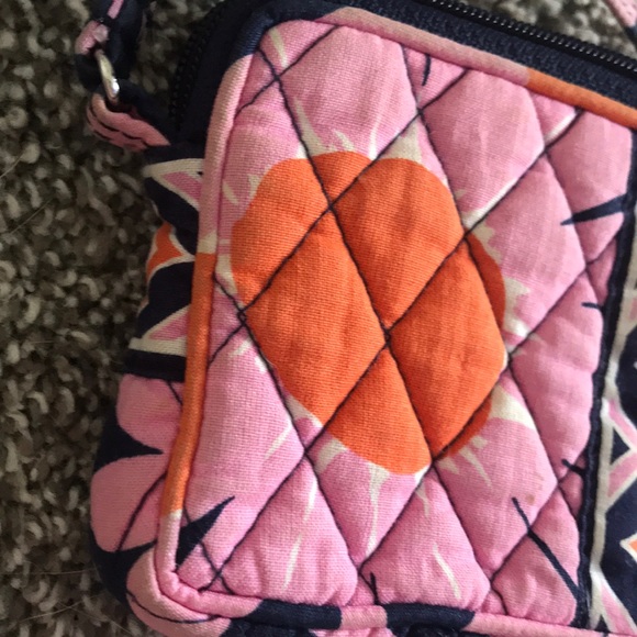 vera bradley wristlet - Picture 8 of 8